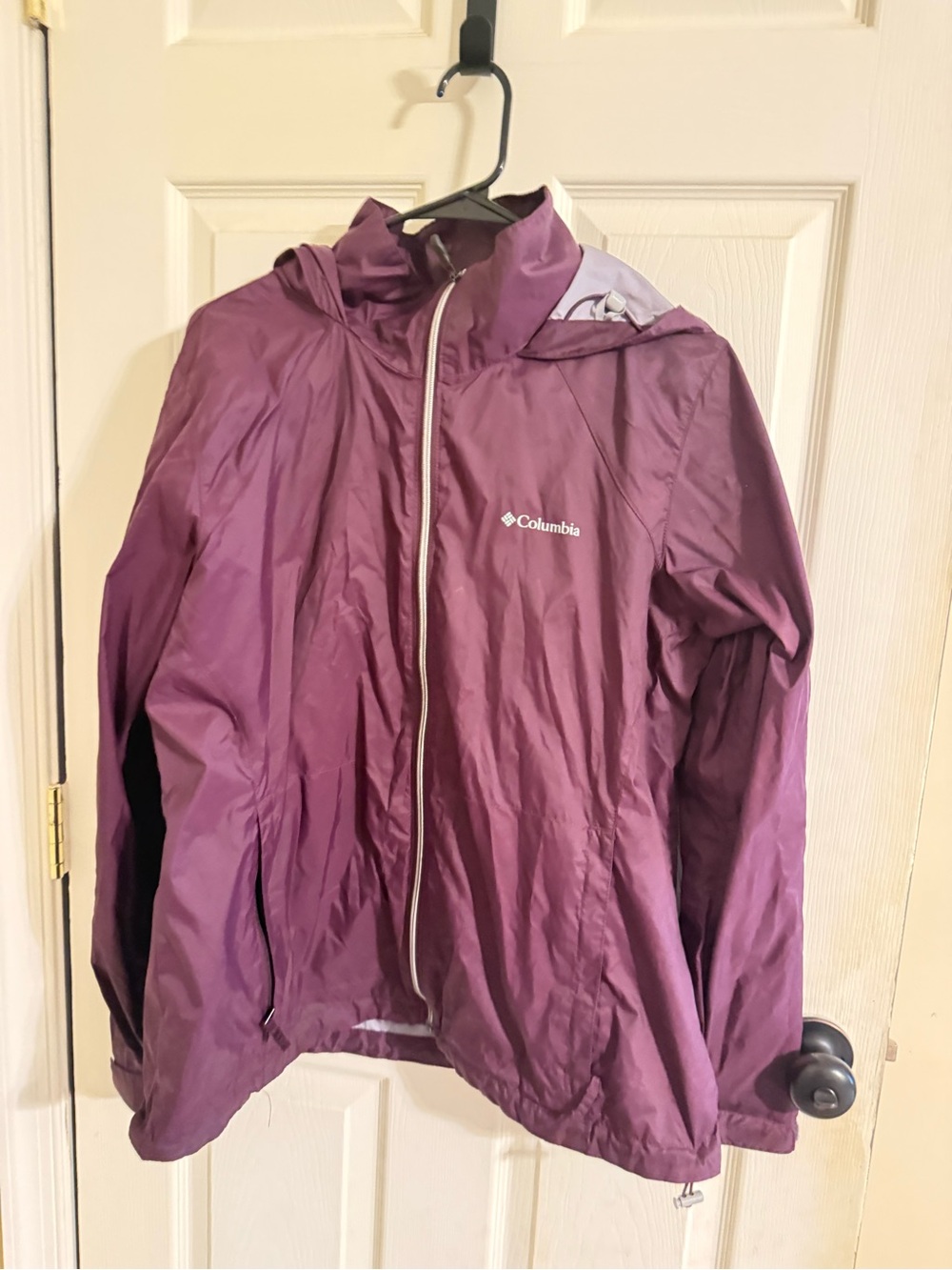 Columbia Women's Lightweight Hooded Rain Jacket - Plum